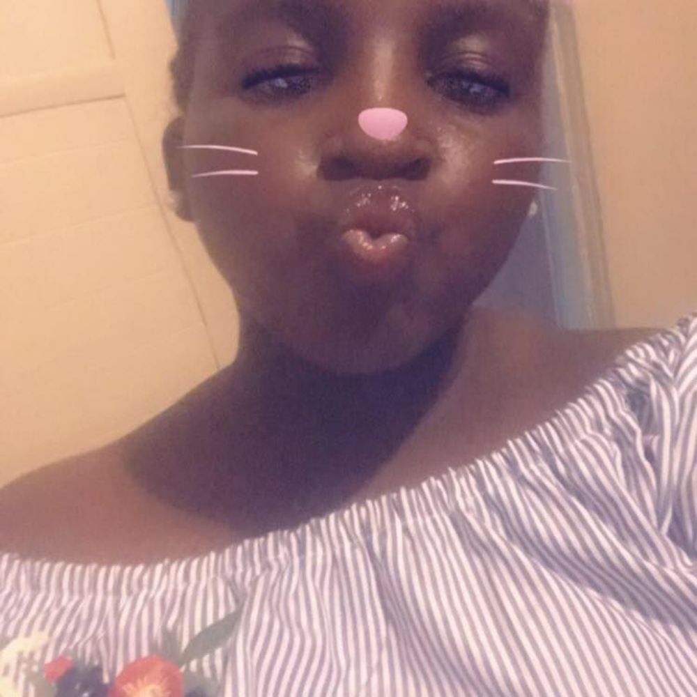 Meet your Posher, Ayo